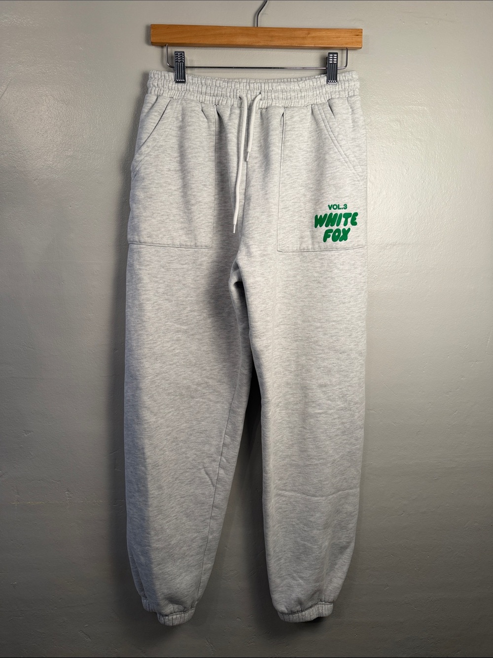 White Fox Gray Graphic Sweatpants size medium